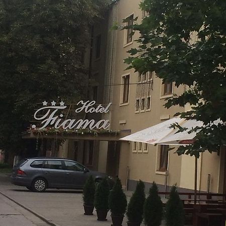 Hotel Fiama Otelu Rosu Екстериор снимка