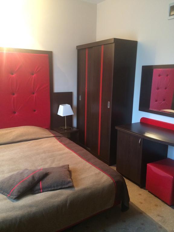 Hotel Fiama Otelu Rosu Стая снимка
