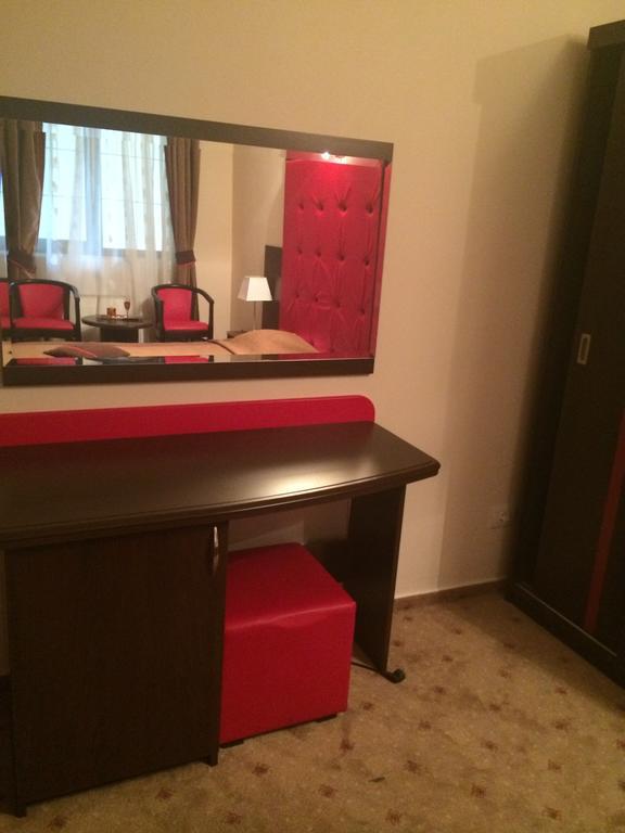 Hotel Fiama Otelu Rosu Стая снимка